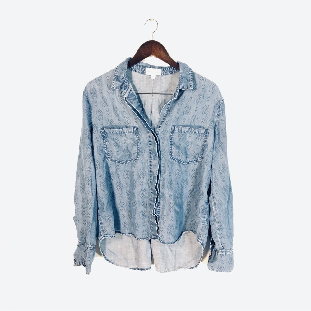 Cloth & Stone Chambray High Low Geometric Top